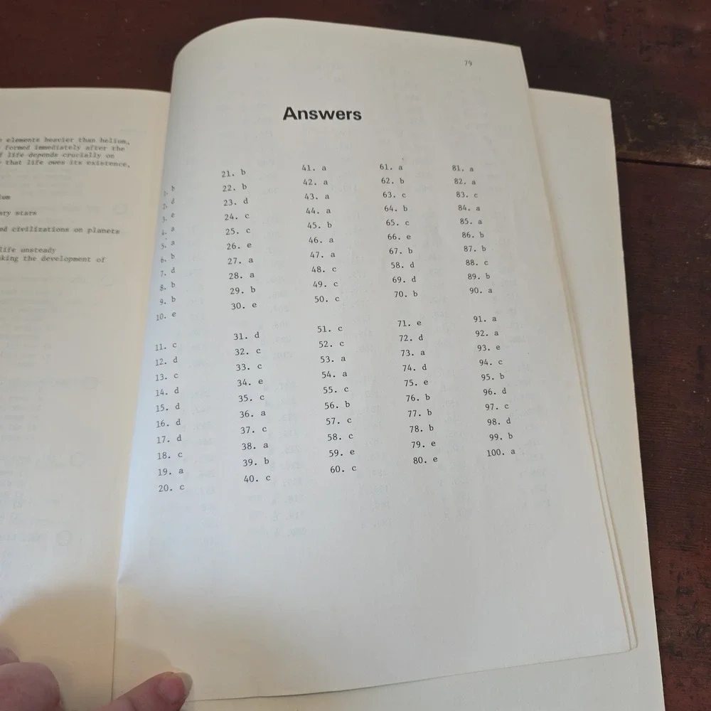 Astronomy Questions - A Study Guide - University of Minnesota MN 1980 Book‎ RARE